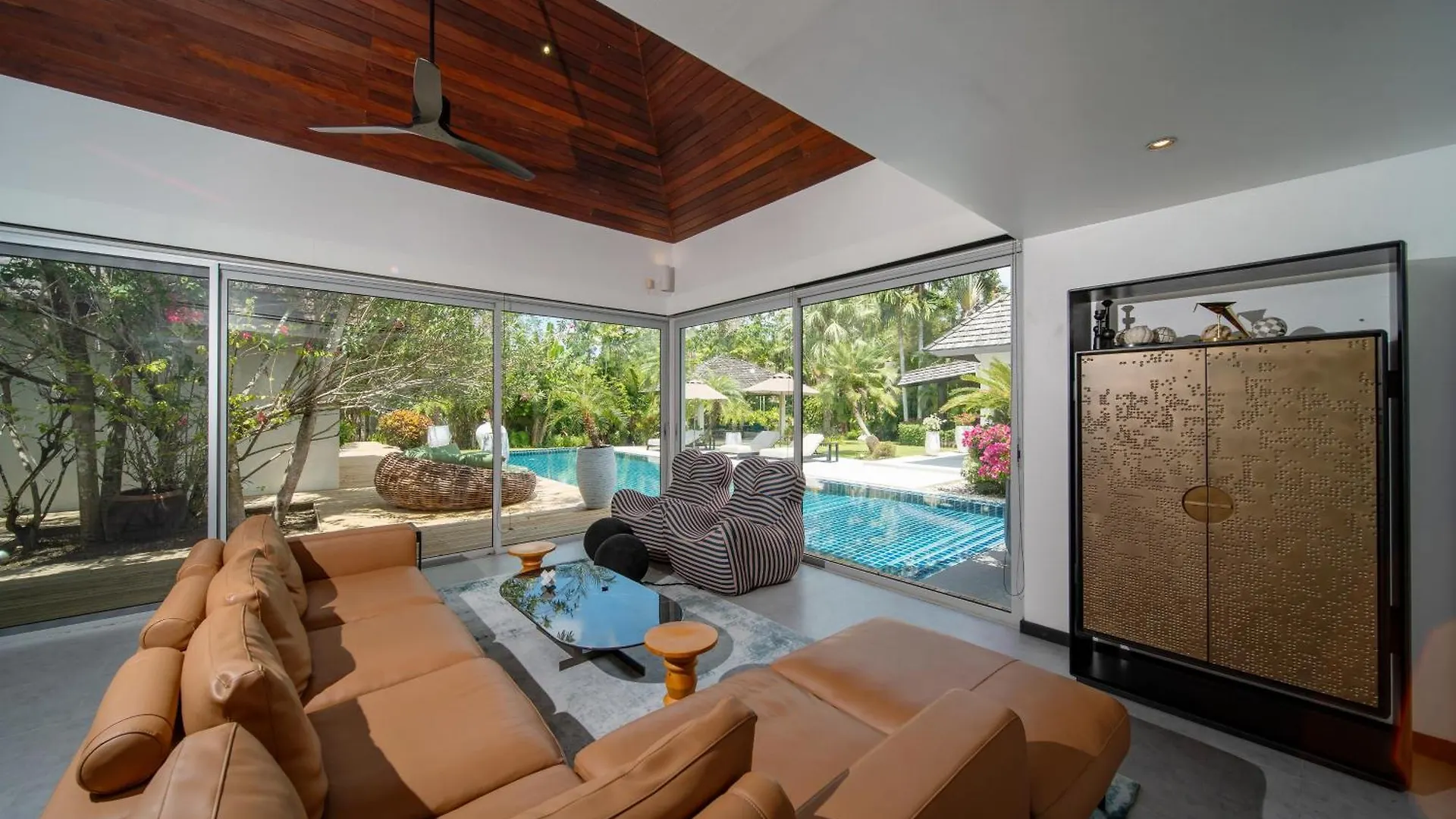 Luxury 4Br Pool Villa In Layan Estate 0*, Layan Beach (Phuket)