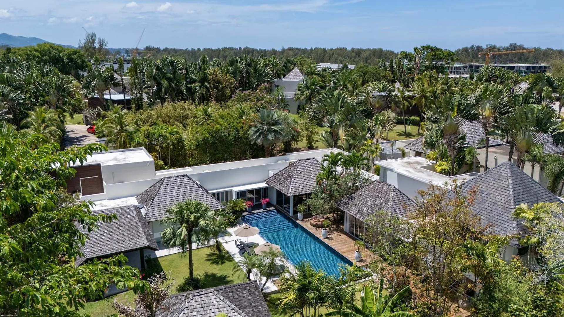 Luxury 4Br Pool Villa In Layan Estate