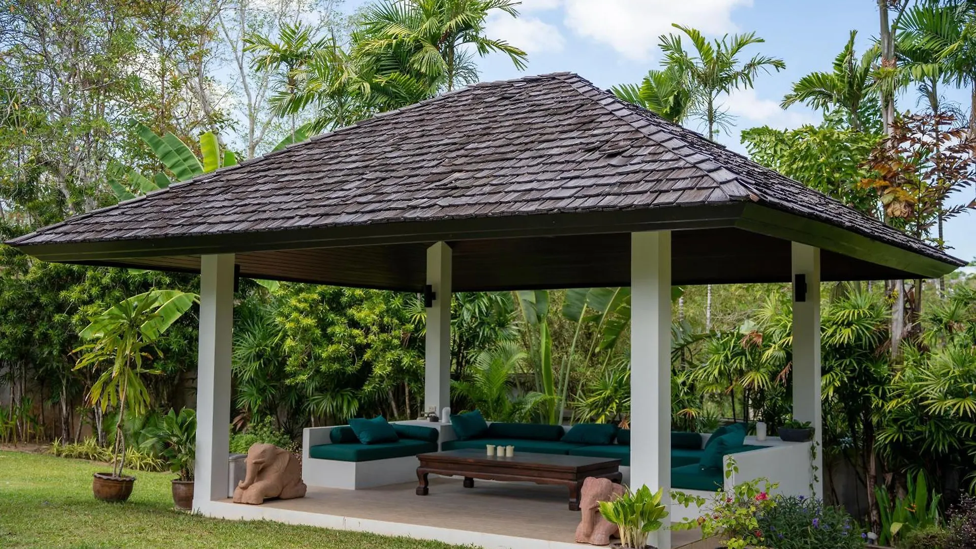 Luxury 4Br Pool Villa In Layan Estate